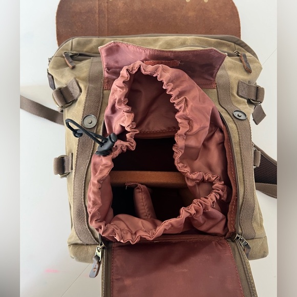 Waxed Canvas & Leather Khaki Color DSLR Camera Bag & Lens Lens Backpack - Picture 11 of 16